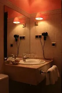Oriente 3*