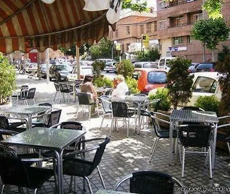 Oriente 3*